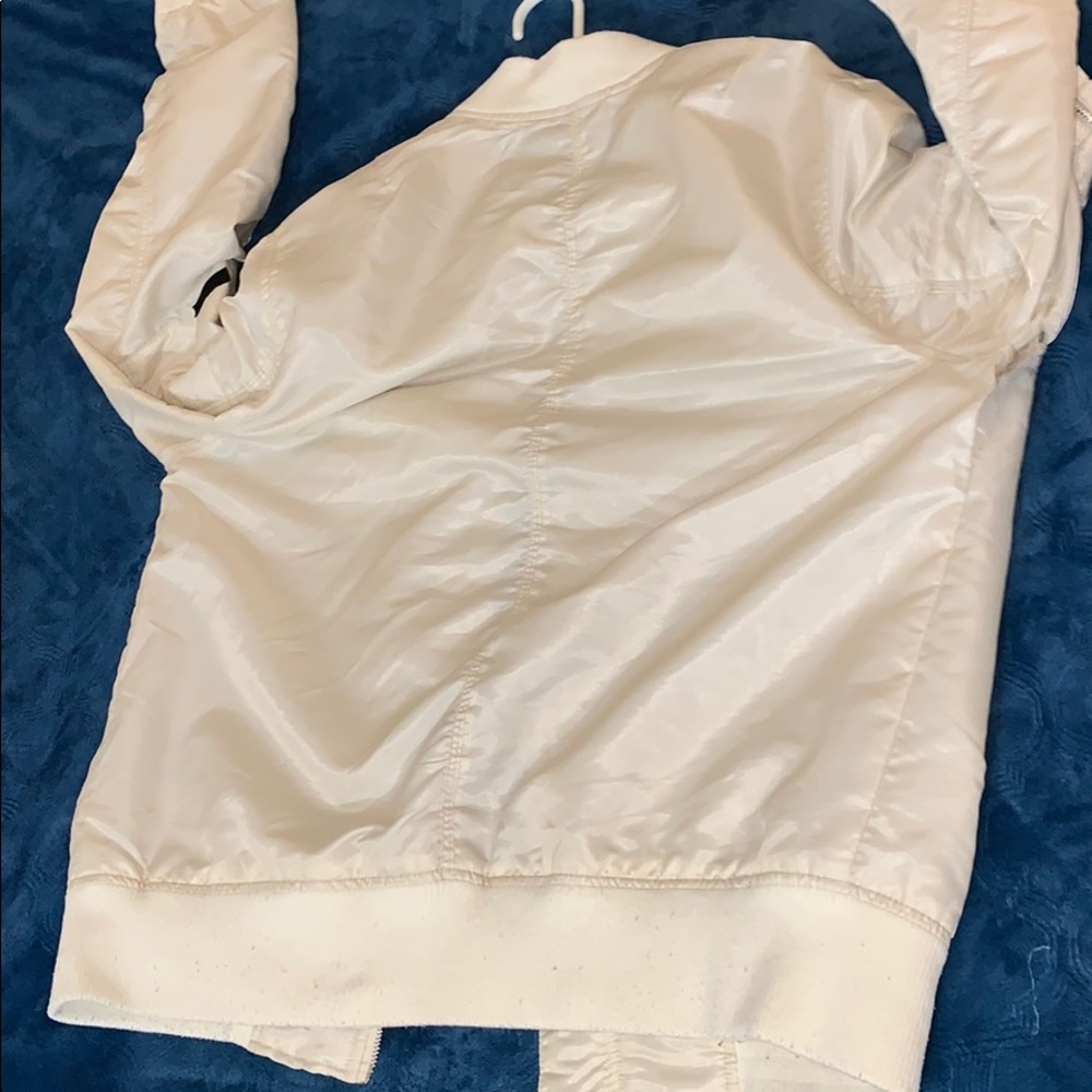 WT.02 Jacket - Picture 7 of 8